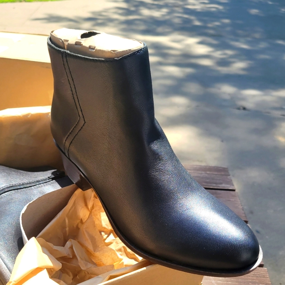 Lucky brand black ankle boots size 7.5
